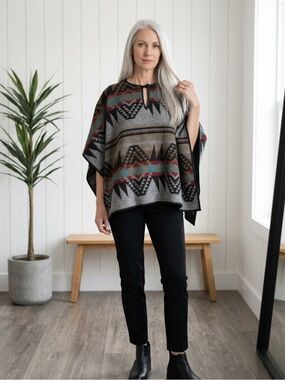 Vintage Forever 21 Aztec Poncho Cape Shawl Boho Hippie Gray, Blue, Red Black New